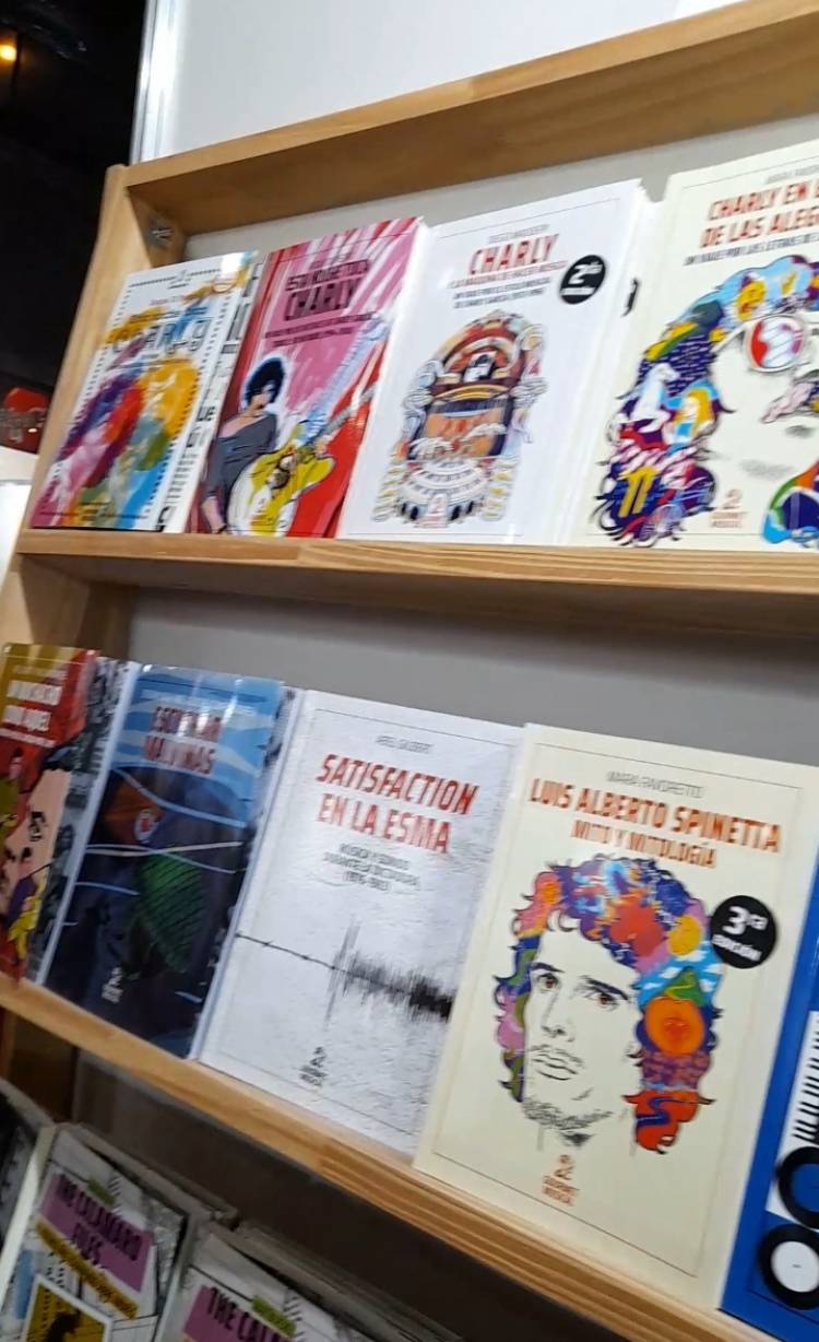 SI LEER SOBRE MÚSICA ES LO QUE QUERÉS, GOURMET MUSICAL ES LA RESPUESTA.